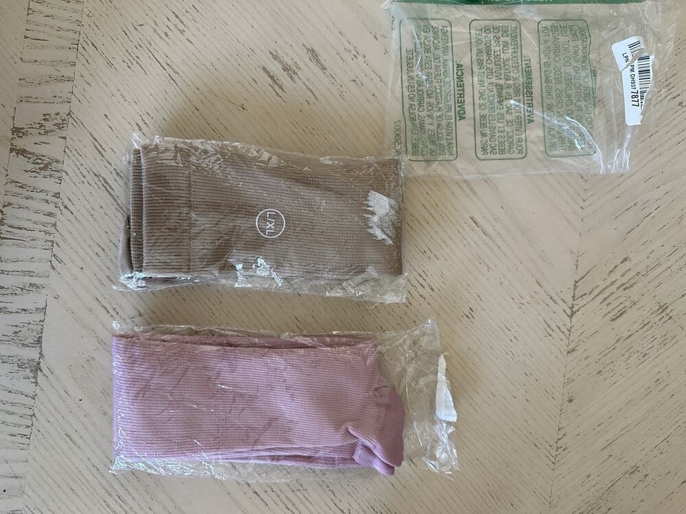 Adult Long Knee High Socks. 2 Pairs Size L/XL